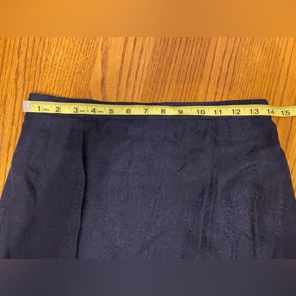 Maggy London Vintage 100% Silk Fan Pattern Skirt and Buttoned Top Set - Picture 13 of 16